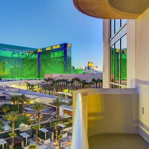 mgm-signature-05-602-1br-2ba-balcony-suite.las-vegashotels.net/